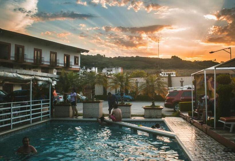 هتل & Suites Posada Molina