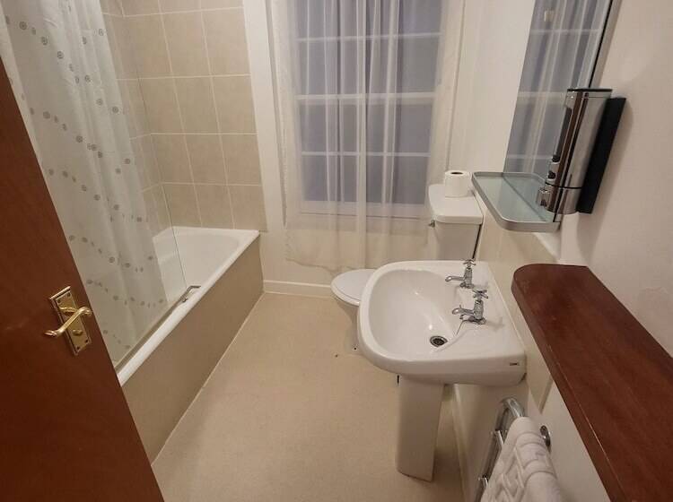 בית מלון כפרי The Old Bank House