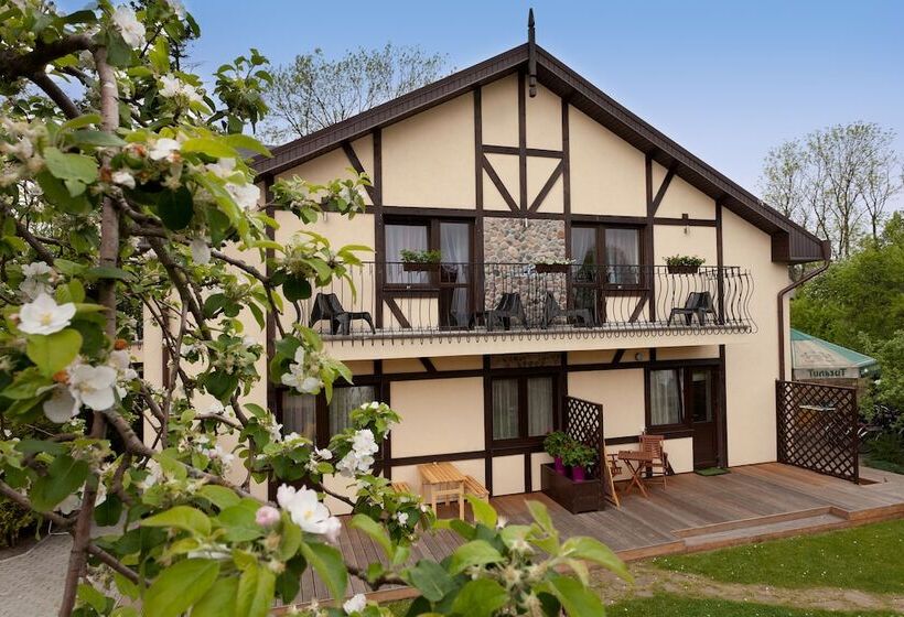 هتل Villa Lana