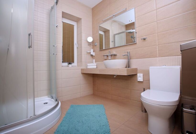 هتل Villa Lana