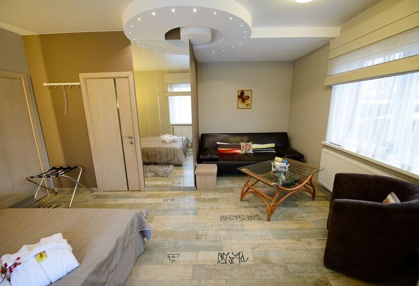 هتل Villa Lana