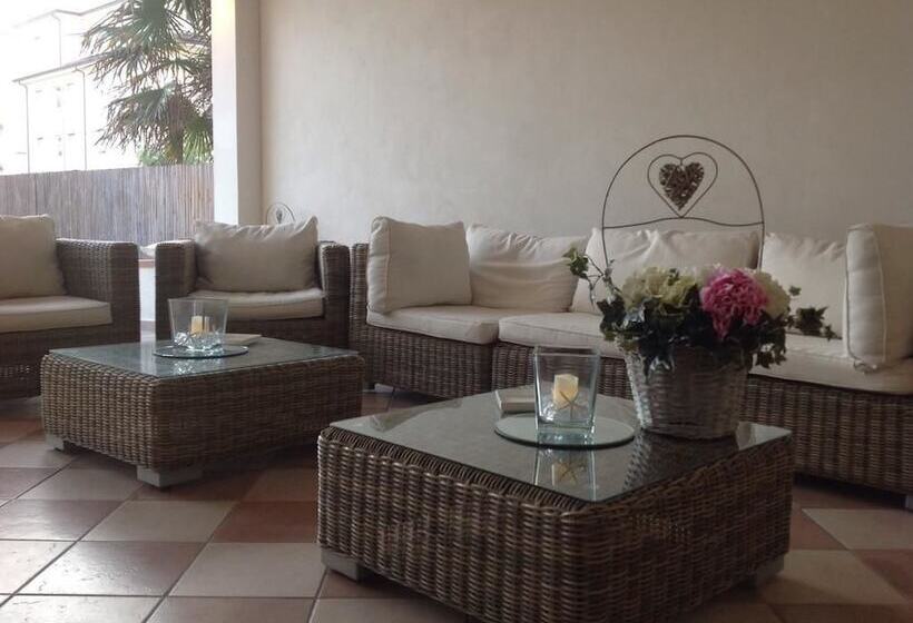 هتل Villa Toscana