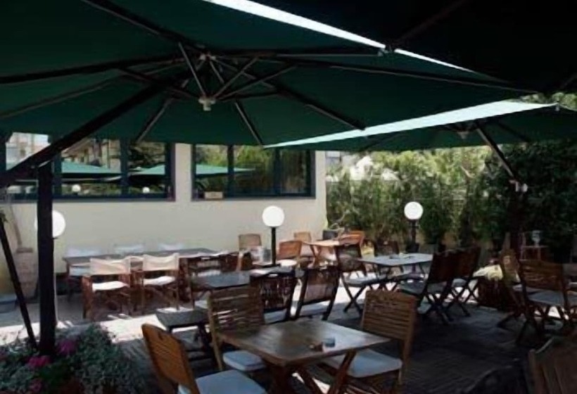 هتل Villa Toscana