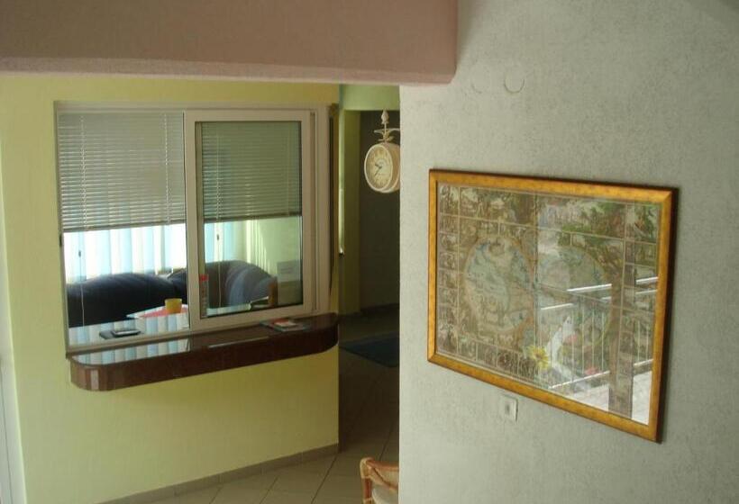 Aparthotel Pecic
