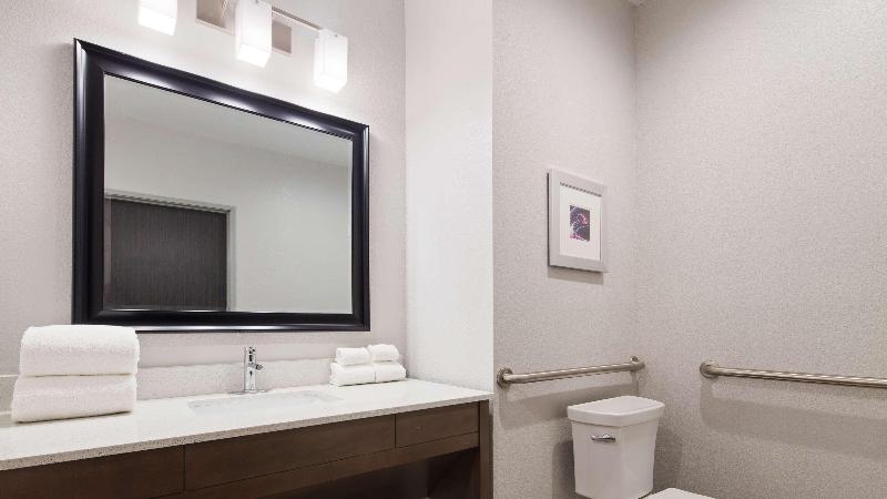 هتل Best Western Plus Buda Austin Inn & Suites
