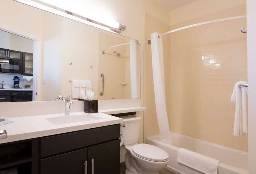 هتل Candlewood Suites   Buda   Austin Sw, An Ihg
