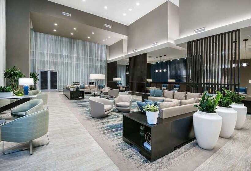 هتل Embassy Suites By Hilton College Station, Tx
