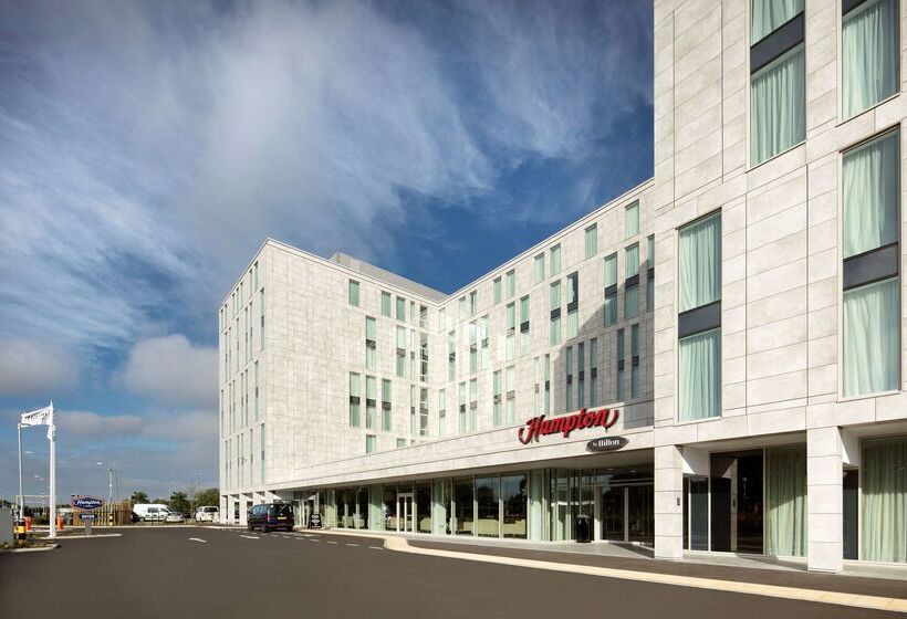 هتل Hampton By Hilton London Stansted Airport
