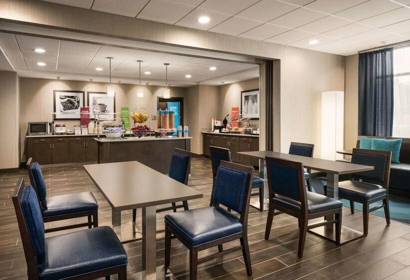 호텔 Hampton Inn Kernersville
