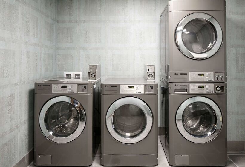 فندق Hilton Garden Inn Iowa City Downtown University