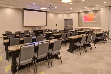 Holiday Inn Hotel & Suites Houston West Katy Mills, An Ihg