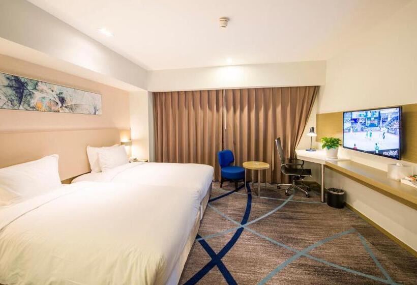 هتل Holiday Inn Express Chengde Downtown, An Ihg