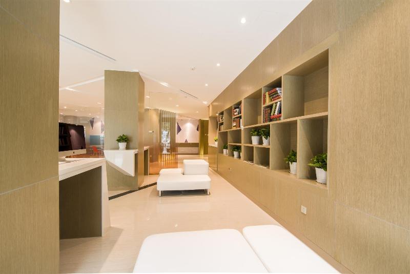 هتل Holiday Inn Express Chengde Downtown, An Ihg