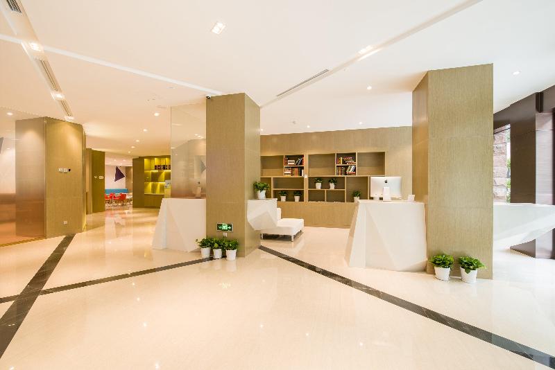 هتل Holiday Inn Express Chengde Downtown, An Ihg