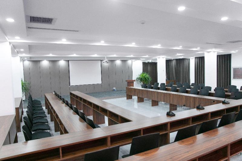 هتل Holiday Inn Express Chengde Downtown, An Ihg