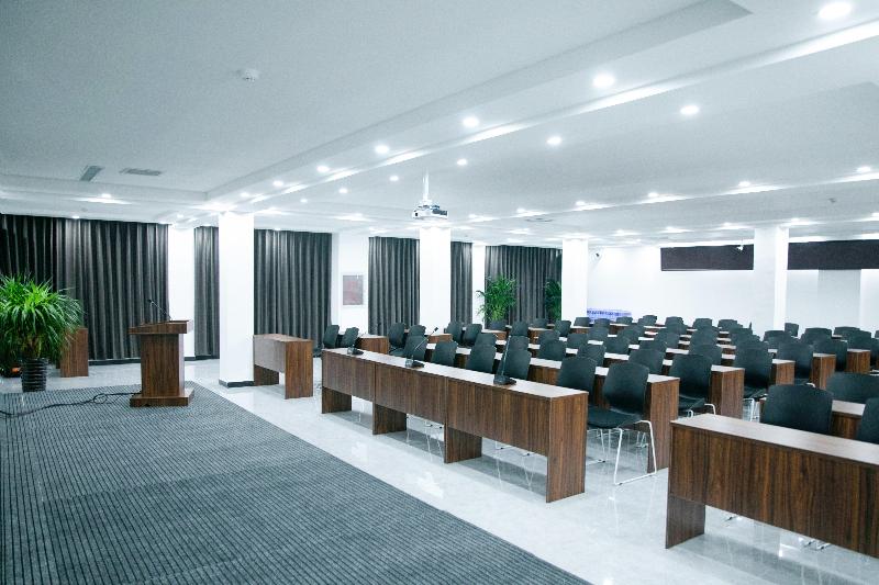 هتل Holiday Inn Express Chengde Downtown, An Ihg