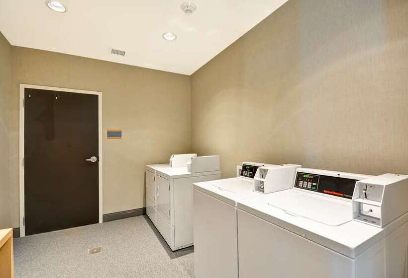 فندق Home2 Suites By Hilton Charles Town