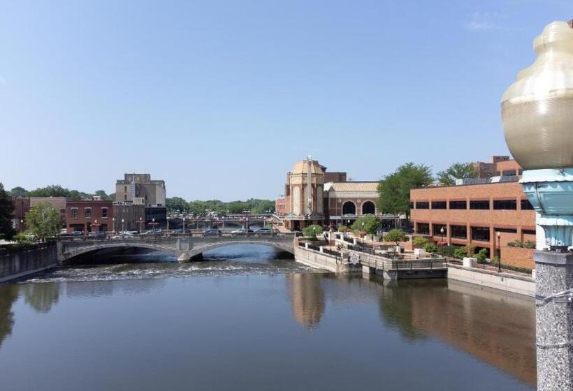 ホテル Red Roof Inn And Conference Center Chicago   N Aurora Naperville