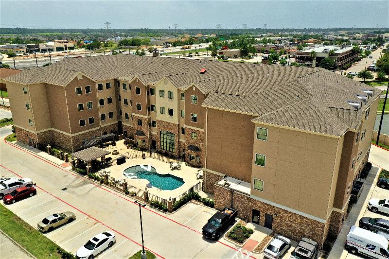 هتل Staybridge Suites Houston   Humble Beltway 8 E, An Ihg