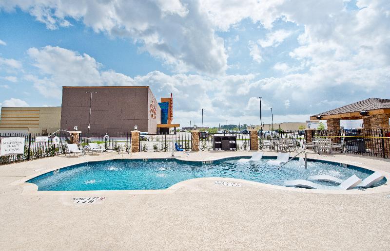 هتل Staybridge Suites Houston   Humble Beltway 8 E, An Ihg