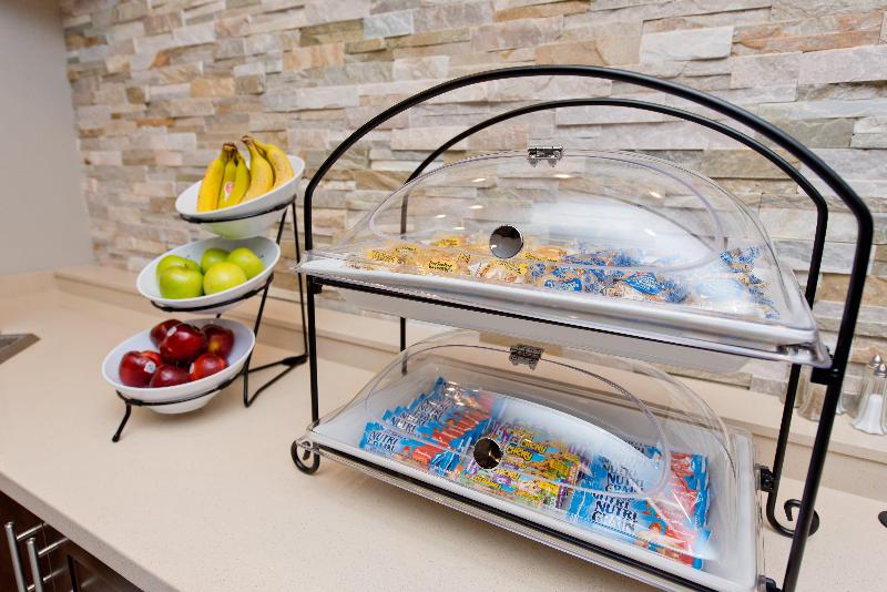 هتل Staybridge Suites Houston   Humble Beltway 8 E, An Ihg