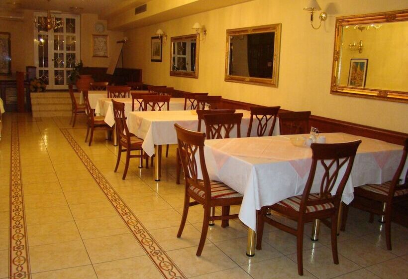 فندق Vila Ariston