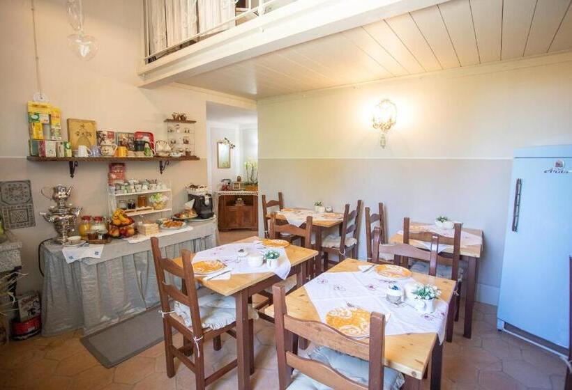 تختخواب و صبحانه Locanda Antico Casale Cesenatico