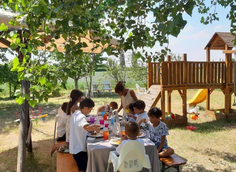 تختخواب و صبحانه Locanda Antico Casale Cesenatico