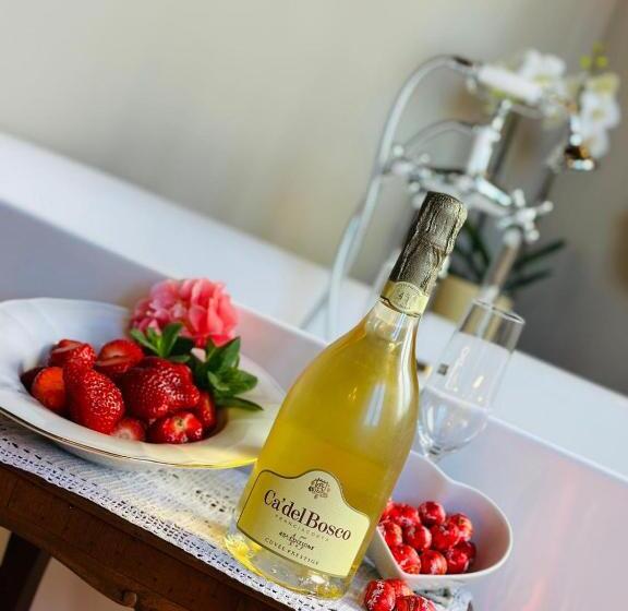 تختخواب و صبحانه Locanda Antico Casale Cesenatico
