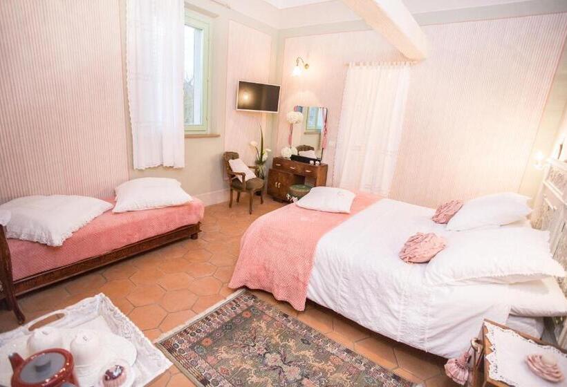 تختخواب و صبحانه Locanda Antico Casale Cesenatico
