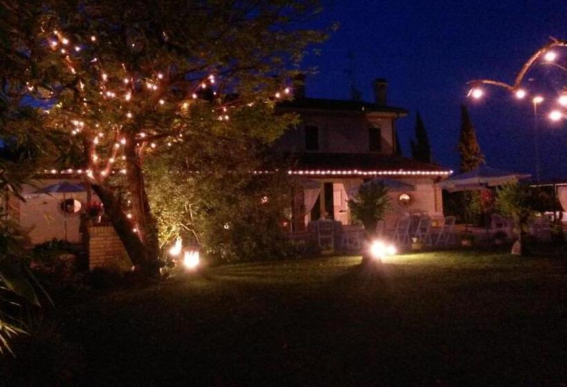تختخواب و صبحانه Locanda Antico Casale Cesenatico