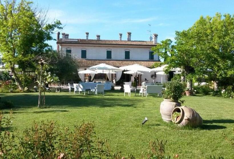 تختخواب و صبحانه Locanda Antico Casale Cesenatico
