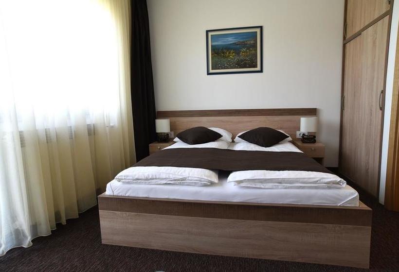 住宿加早餐  Rooms Barba Niko Near Zagreb Airport