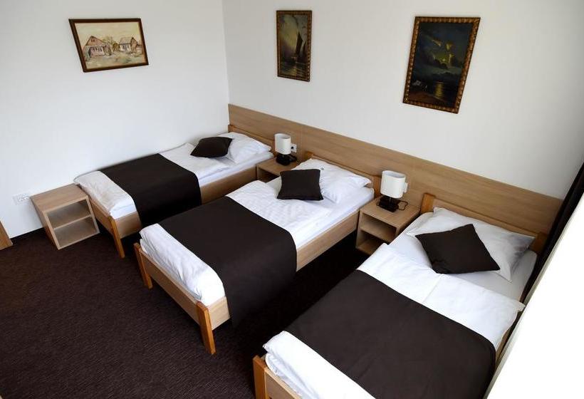 住宿加早餐  Rooms Barba Niko Near Zagreb Airport