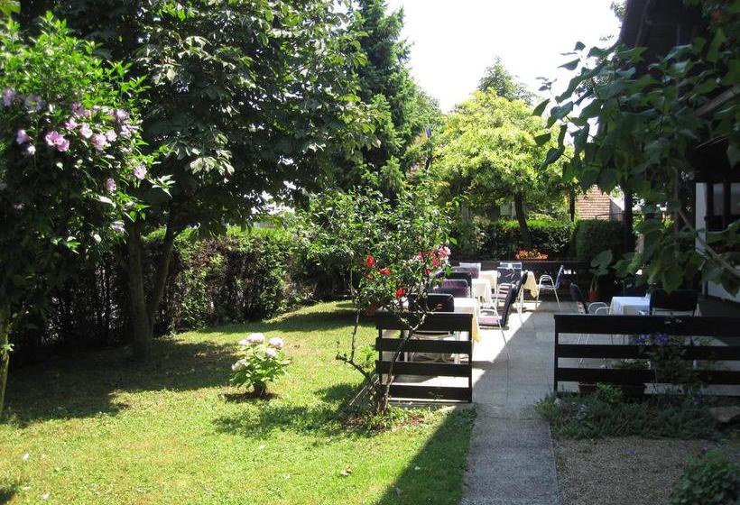 住宿加早餐  Rooms Barba Niko Near Zagreb Airport