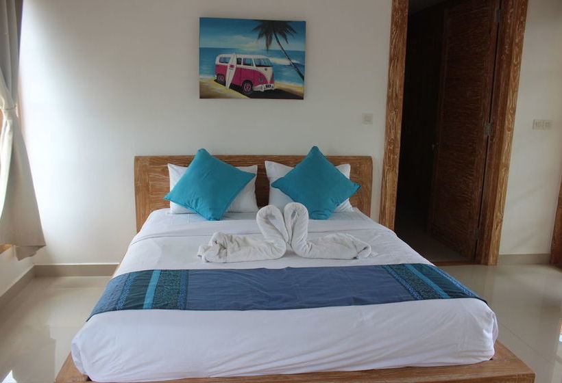 فندق فئة نجمة واحدة Kedungu Surf Camp