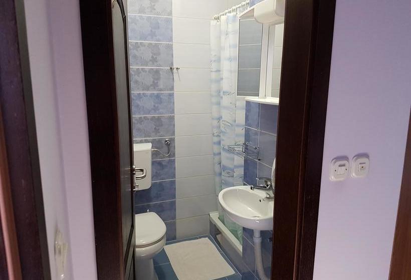 Hostel Kristal