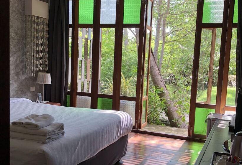 هتل Chababaancham Resort