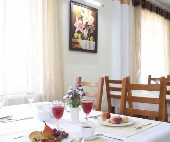 Fotos del hotel Grand Nur:  7