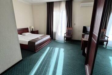 Fotos del hotel Grand Nur:  14