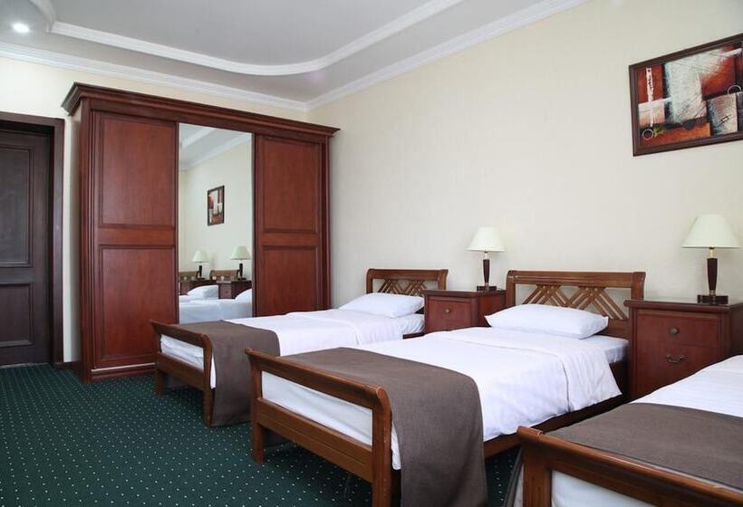 Fotos del hotel Grand Nur:  15