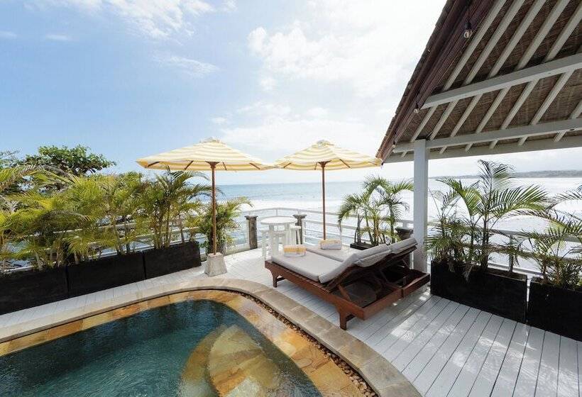 هتل The Point Surfcamp Bali