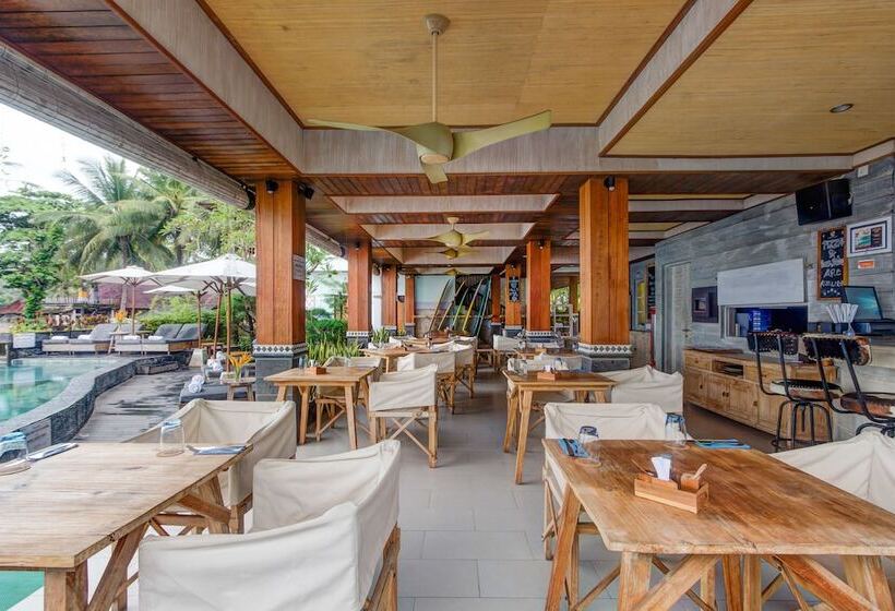 هتل The Point Surfcamp Bali