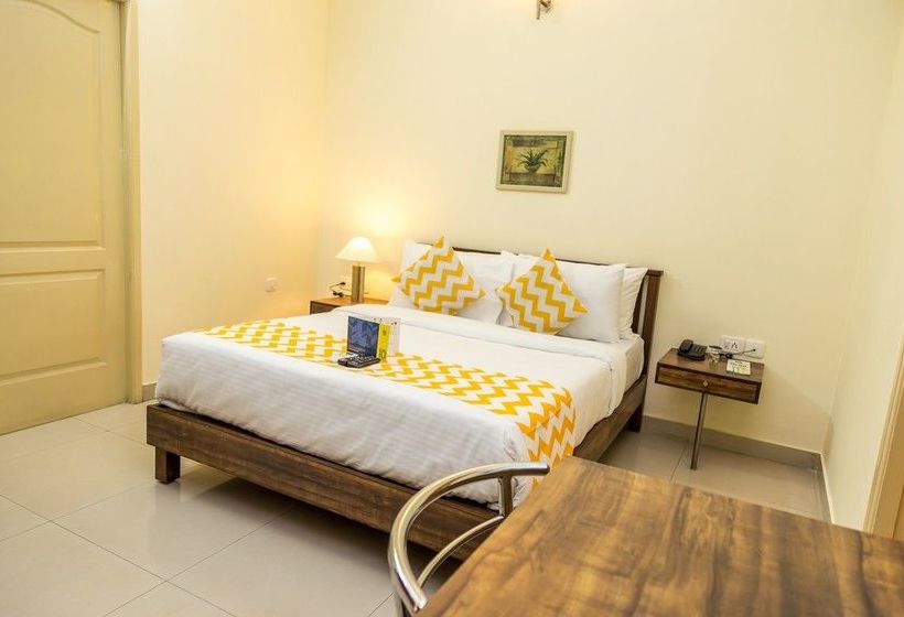 בית מלון כפרי Mint Queensway Suites