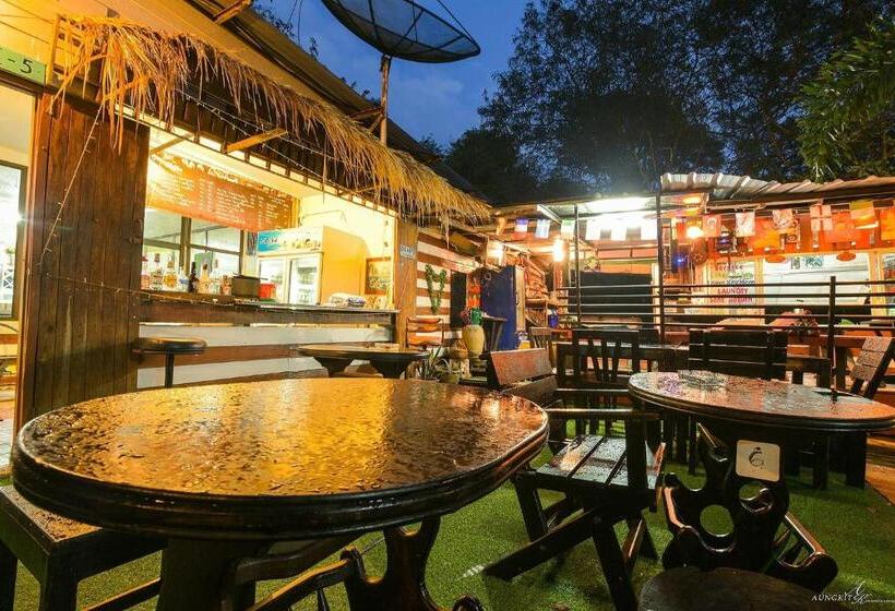 هتل Tuk Tuk Guesthouse
