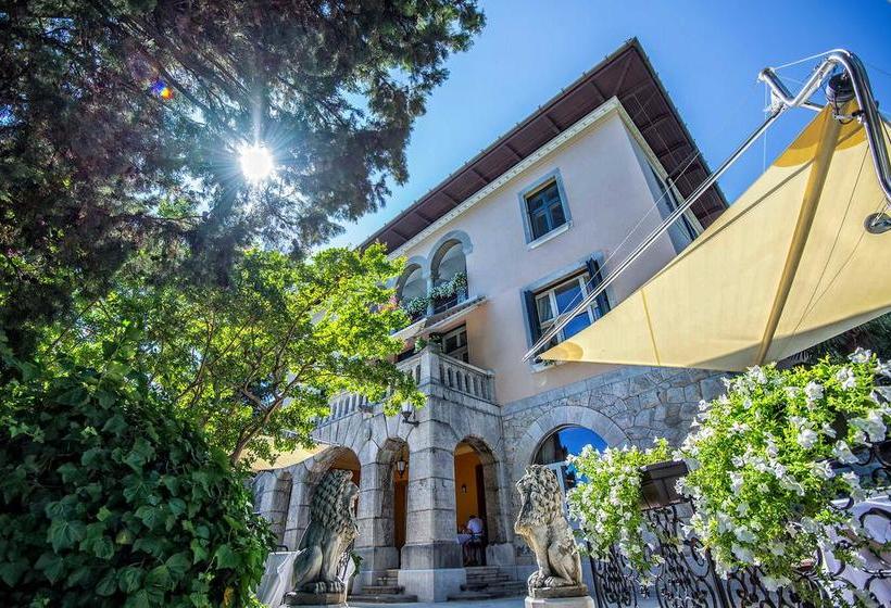 هتل Villa Ariston