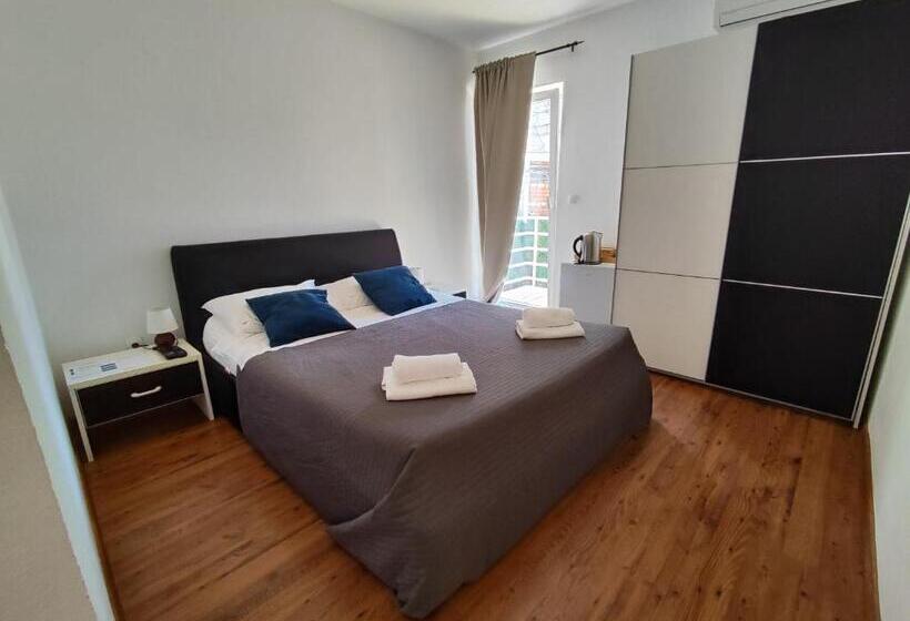 بنسيون Guest House Adria