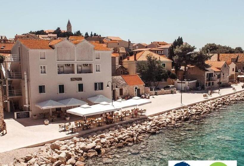 بنسيون Guest House Adria