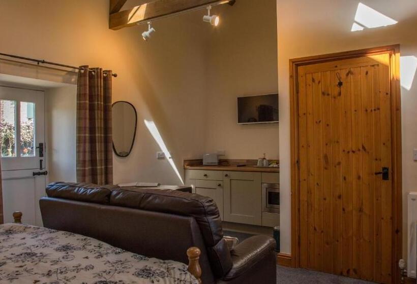 Wydon Farm Bed And Breakfast