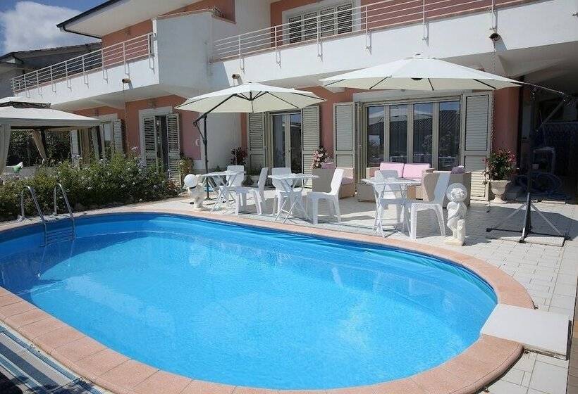 تختخواب و صبحانه Villa Armonia